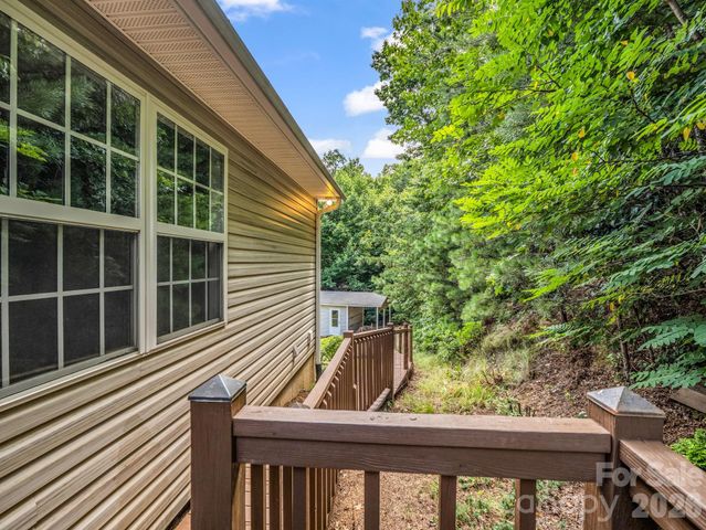 130 High Rock Acres Drive, Black Mountain, NC 28711