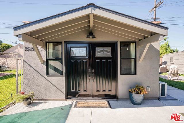 7519 La Salle Avenue, Los Angeles, CA 90047