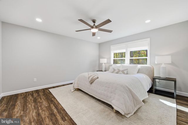 395 DELORIS RD, Basye, VA 22810