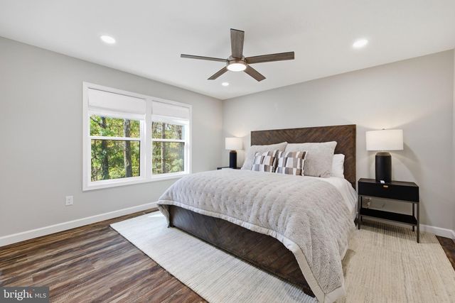 395 DELORIS RD, Basye, VA 22810