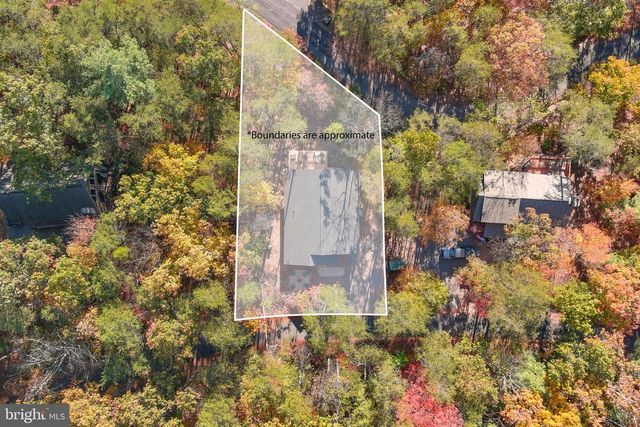 395 DELORIS RD, Basye, VA 22810