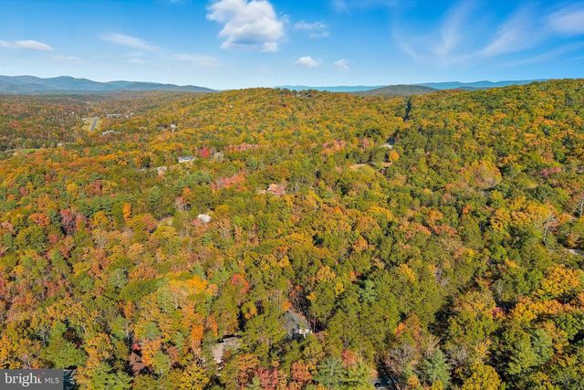 395 DELORIS RD, Basye, VA 22810