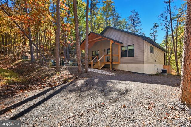 395 DELORIS RD, Basye, VA 22810