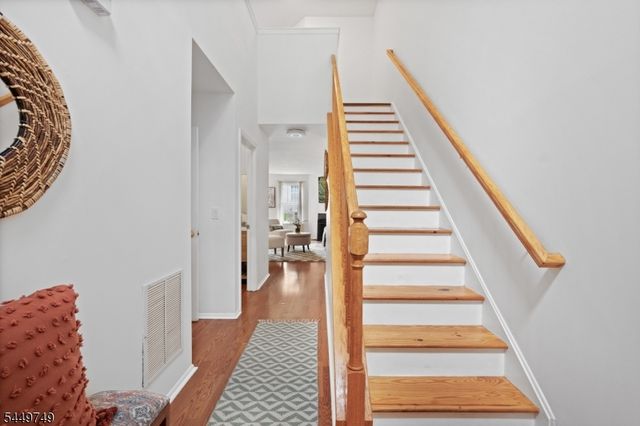 53 Dewitt Ln, Hillsborough Twp., NJ 08844