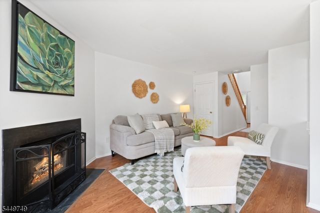 53 Dewitt Ln, Hillsborough Twp., NJ 08844