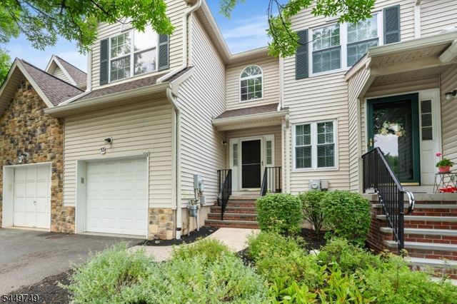 53 Dewitt Ln, Hillsborough Twp., NJ 08844