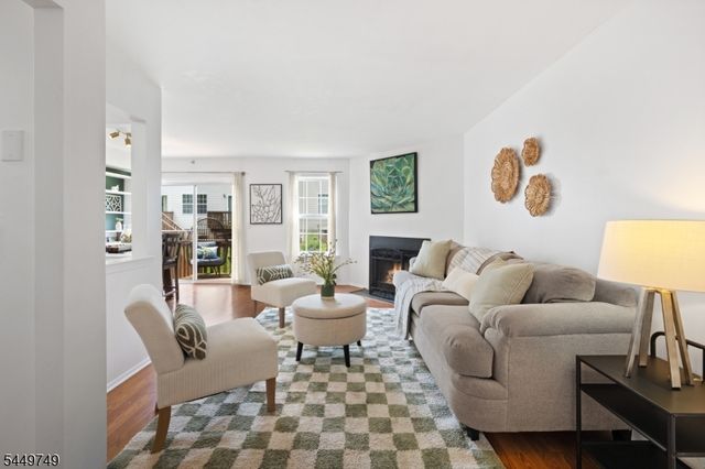 53 Dewitt Ln, Hillsborough Twp., NJ 08844