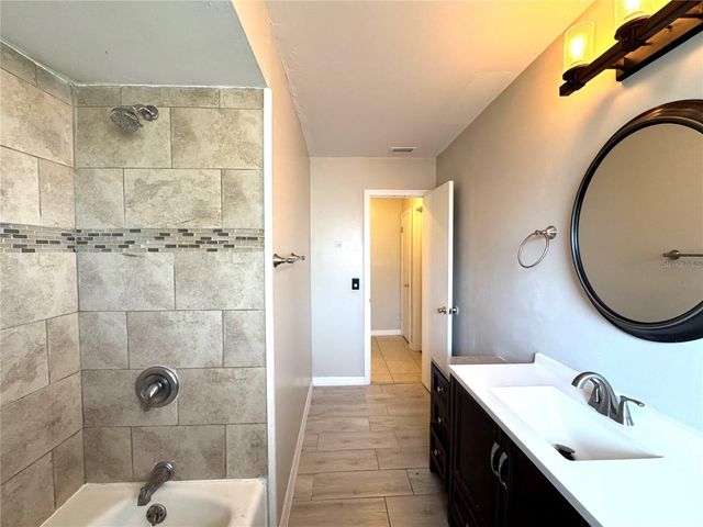 4895 E WIND STREET 2, Orlando, FL 32812