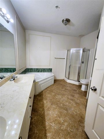 2733 VIA CIPRIANI 810A, Clearwater, FL 33764