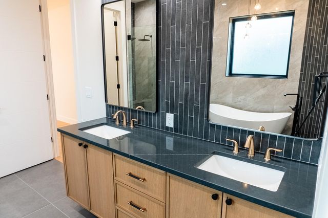 3717 E Woodhue Street, Springfield, MO 65802