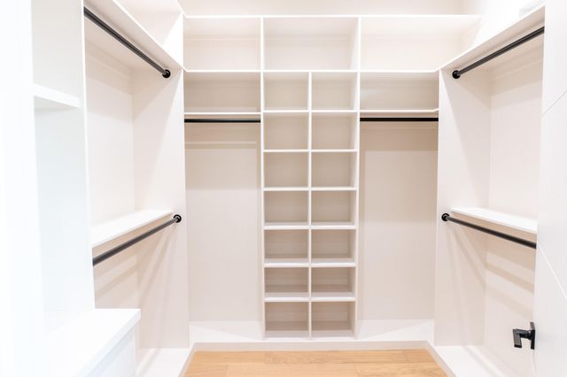 3717 E Woodhue Street, Springfield, MO 65802