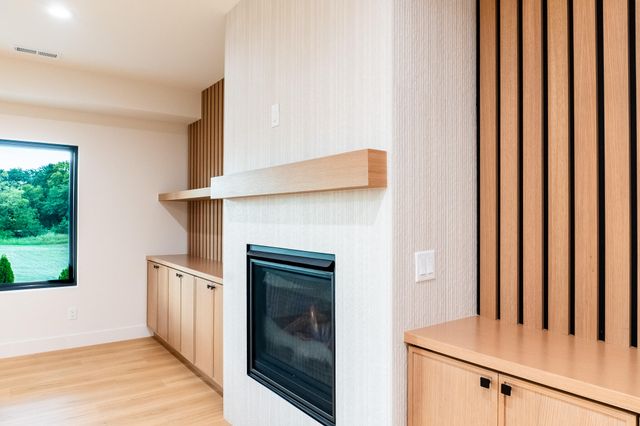 3717 E Woodhue Street, Springfield, MO 65802