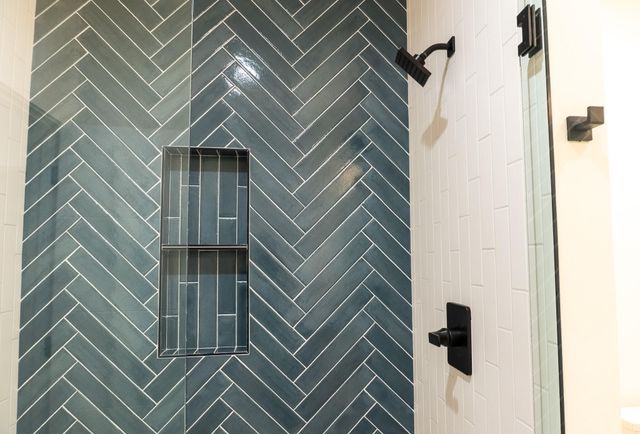 3717 E Woodhue Street, Springfield, MO 65802