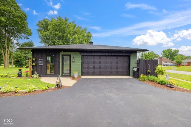 2028 Fairway Drive, Greencastle, IN 46135