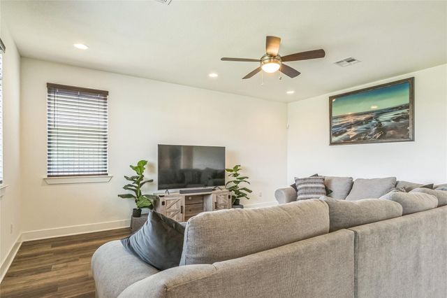 3706 Mesquite Valley RD, Georgetown, TX 78628