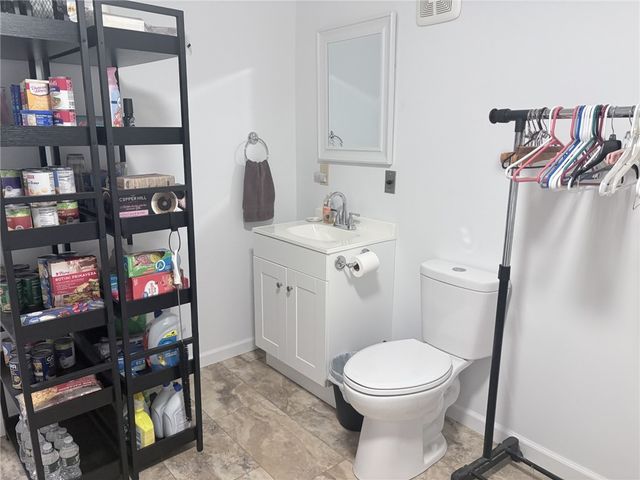 5764 Clover Meadow Lane, Farmington, NY 14425