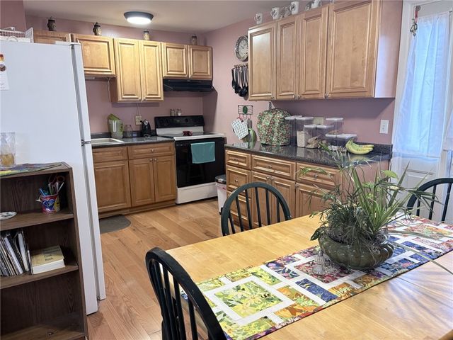 5764 Clover Meadow Lane, Farmington, NY 14425