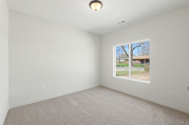 600 S Trotter, Maize, KS 67101