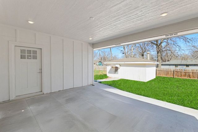 600 S Trotter, Maize, KS 67101