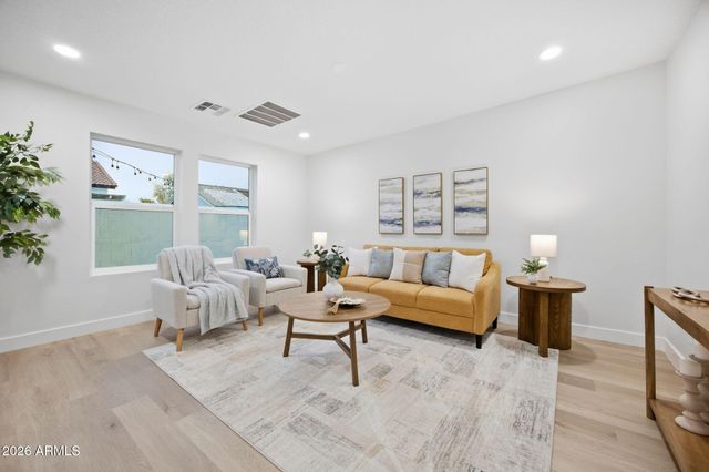 6401 W IRONWOOD Drive, Glendale, AZ 85302