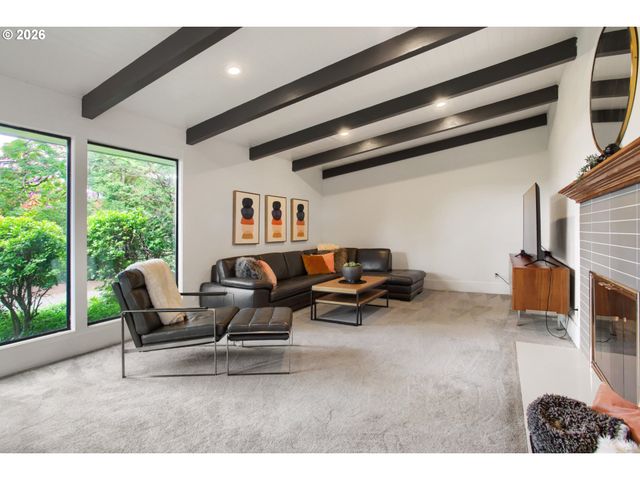 6255 Sw OLD SCHOLLS FERRY Rd, Portland, OR 97223