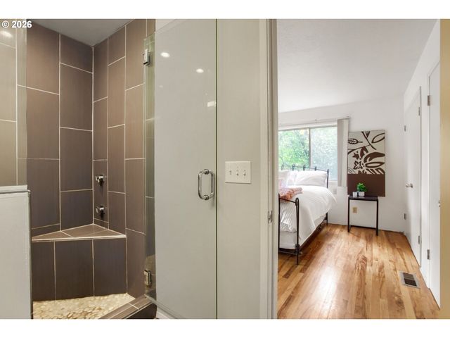 6255 Sw OLD SCHOLLS FERRY Rd, Portland, OR 97223