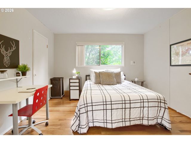 6255 Sw OLD SCHOLLS FERRY Rd, Portland, OR 97223