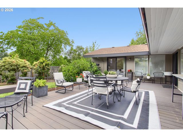 6255 Sw OLD SCHOLLS FERRY Rd, Portland, OR 97223