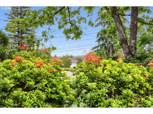 6255 Sw OLD SCHOLLS FERRY Rd, Portland, OR 97223