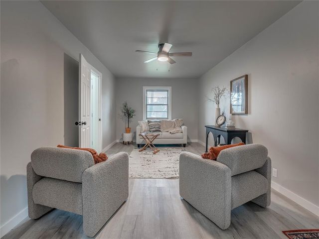 2016 W Noble Avenue, Guthrie, OK 73044