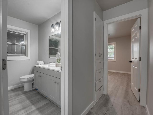 2016 W Noble Avenue, Guthrie, OK 73044