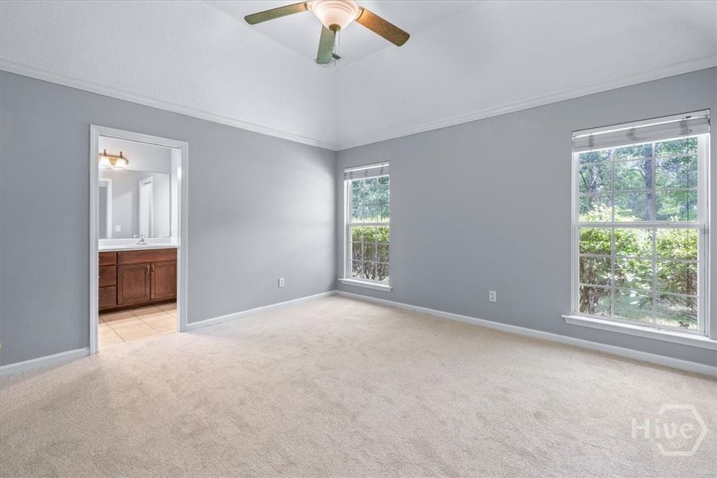 Image 16 of property listing at 85 Oak Ridge Circle, Richmond Hill, GA 31324