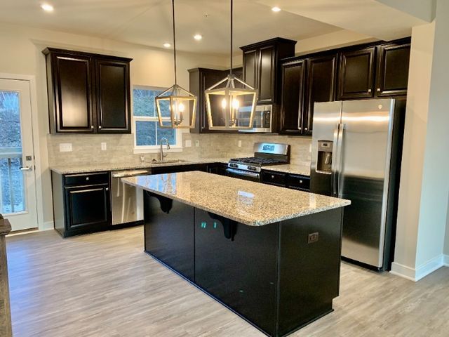 115 Moyer Hill Dr 1, Cranberry Twp, PA 16066