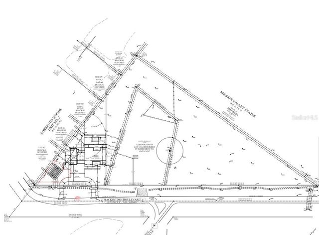 MACINTOSH BOULEVARD, Nokomis, FL 34275