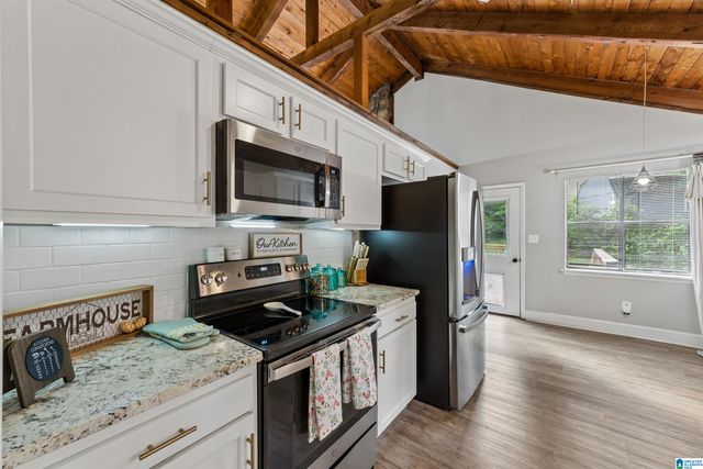 1031 KINGS FOREST DRIVE, Leeds, AL 35094
