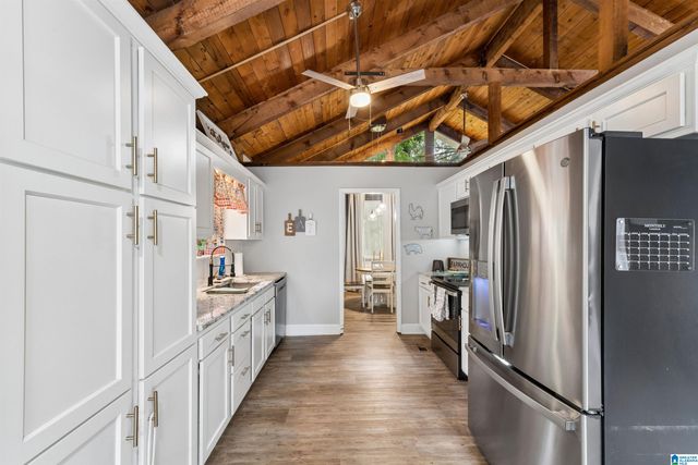 1031 KINGS FOREST DRIVE, Leeds, AL 35094
