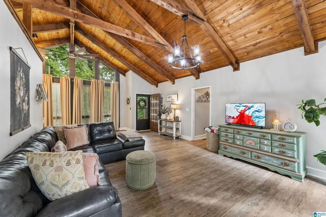 1031 KINGS FOREST DRIVE, Leeds, AL 35094