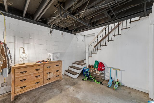 1031 KINGS FOREST DRIVE, Leeds, AL 35094