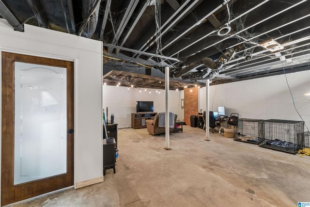 1031 KINGS FOREST DRIVE, Leeds, AL 35094