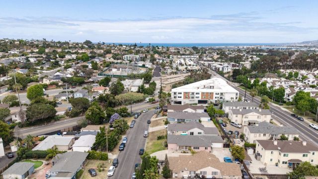 3828-30 Udall St, Ocean Beach, CA 92107