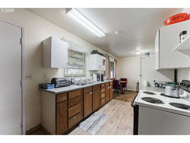 9477 Se MALONEY Pl, Happy Valley, OR 97086