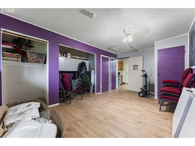 9477 Se MALONEY Pl, Happy Valley, OR 97086