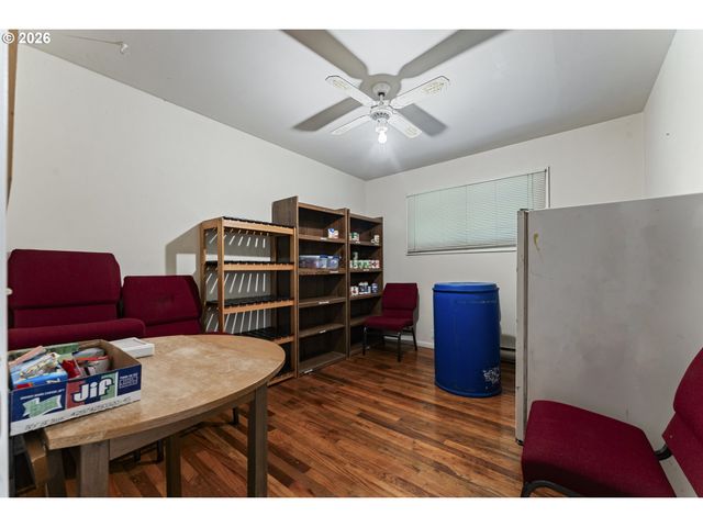 9477 Se MALONEY Pl, Happy Valley, OR 97086