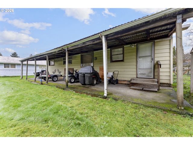 9477 Se MALONEY Pl, Happy Valley, OR 97086