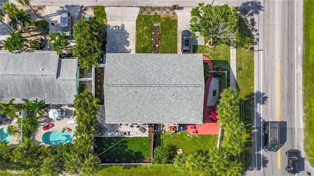 202 PEACOCK LANE B, Holmes Beach, FL 34217