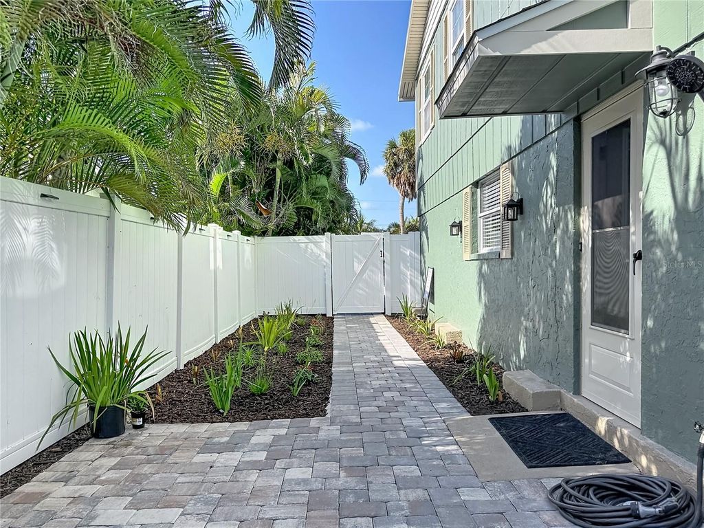 202 PEACOCK LANE B, Holmes Beach, FL 34217