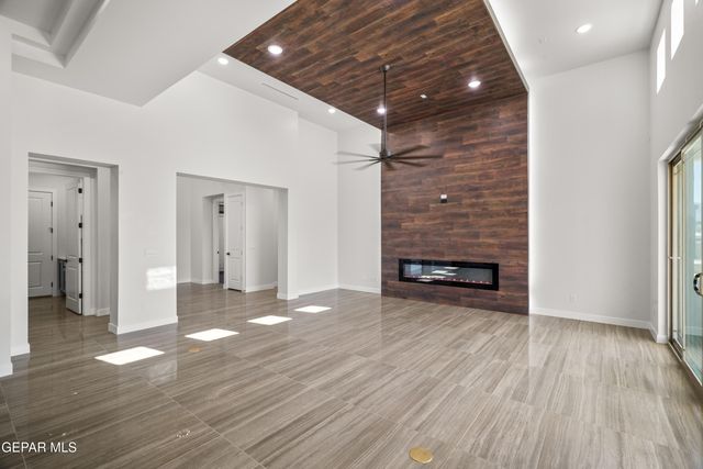 360 RIO DE JAZMIN Circle, El Paso, TX 79932