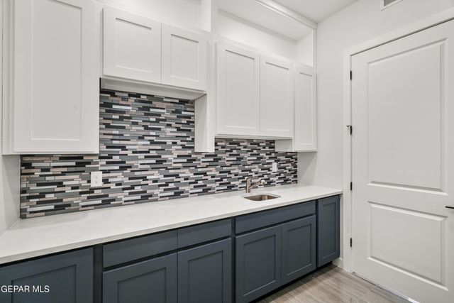 360 RIO DE JAZMIN Circle, El Paso, TX 79932