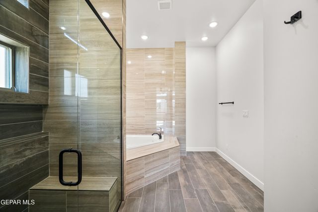 360 RIO DE JAZMIN Circle, El Paso, TX 79932