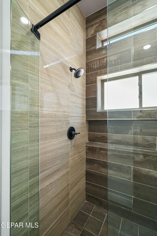 360 RIO DE JAZMIN Circle, El Paso, TX 79932